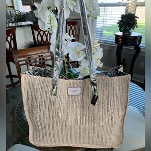 NWT VICTORIA’S SECRETS PARADISE LARGE WOVEN STRAW TOTE BAG!